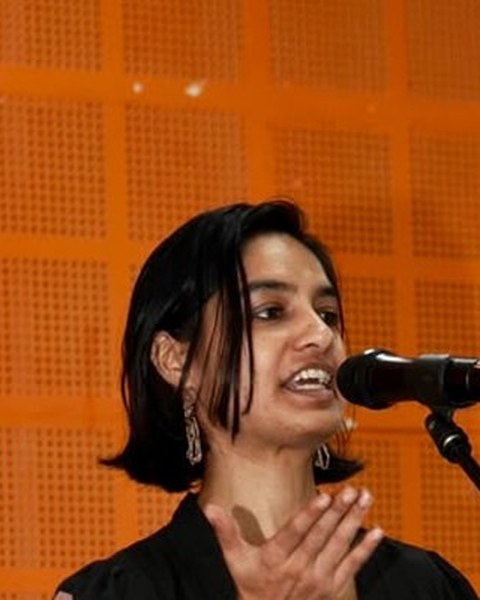 Ratna Sinroja